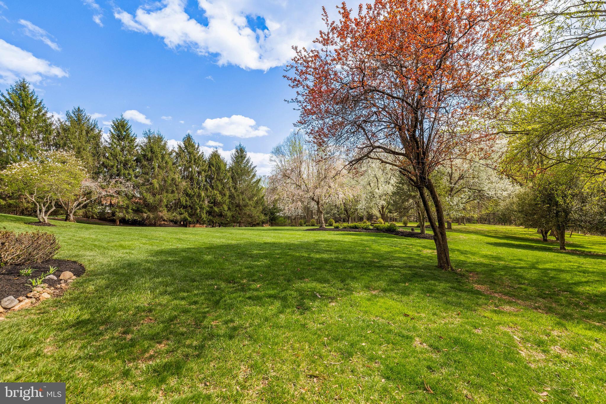 29 SPRINGHILL FARM COURT