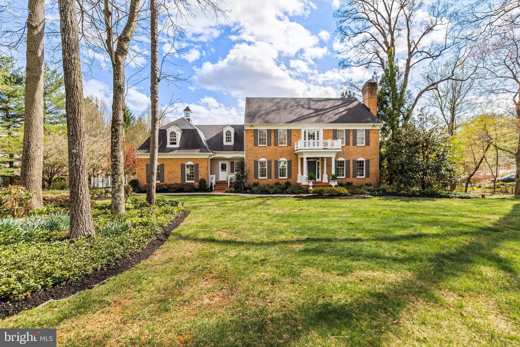 29 SPRINGHILL FARM COURT