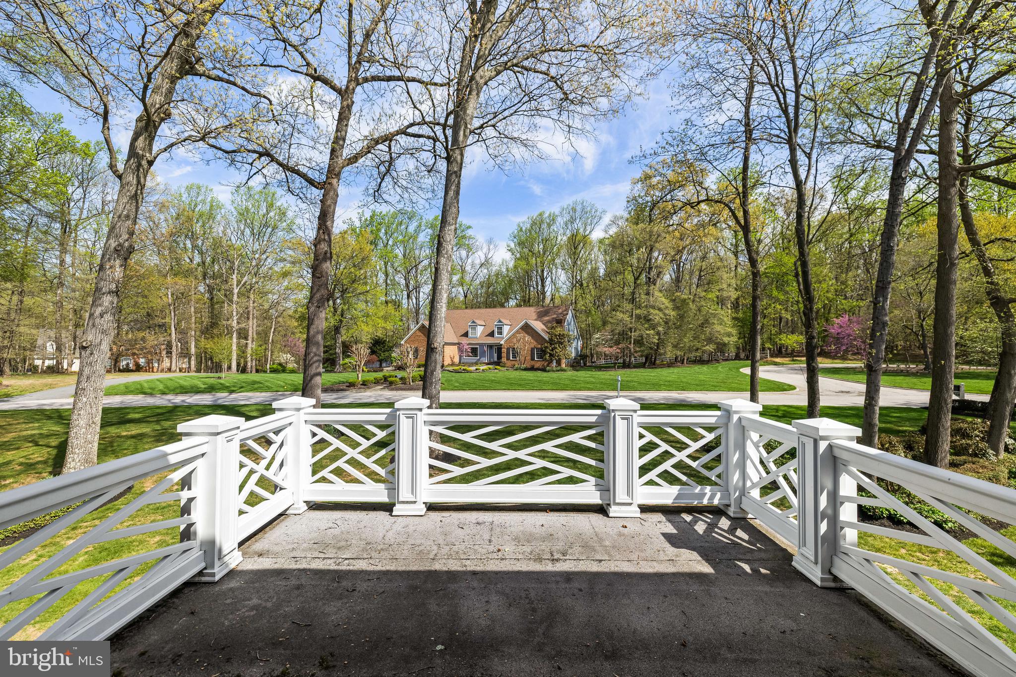 29 SPRINGHILL FARM COURT