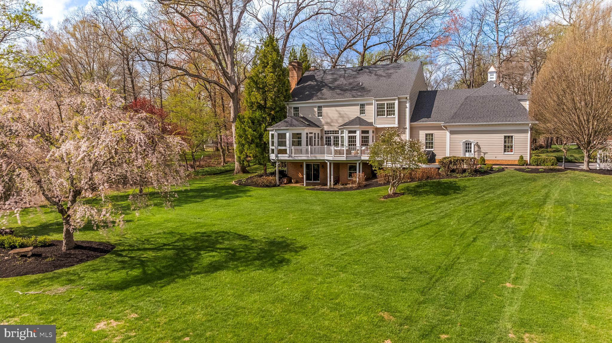 29 SPRINGHILL FARM COURT