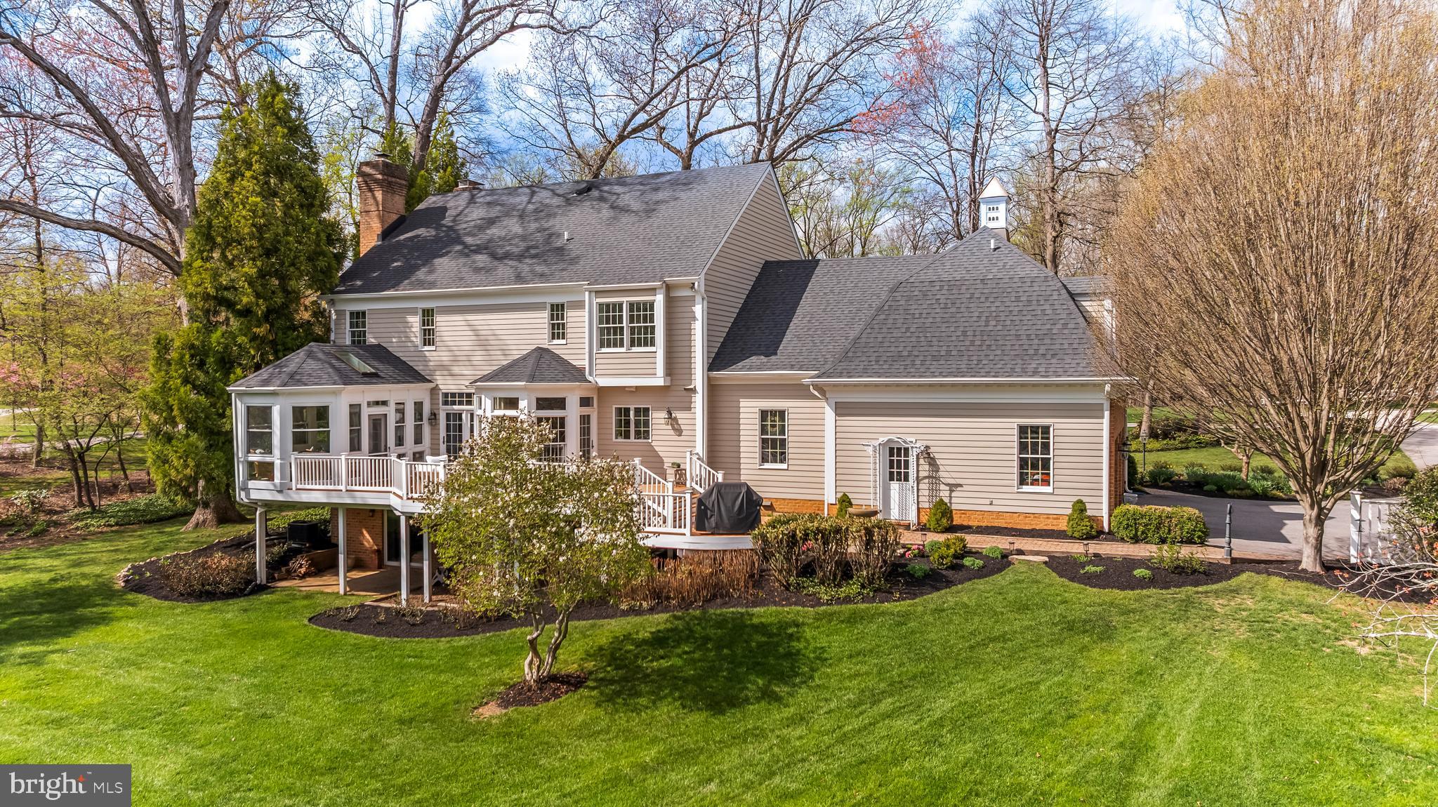 29 SPRINGHILL FARM COURT