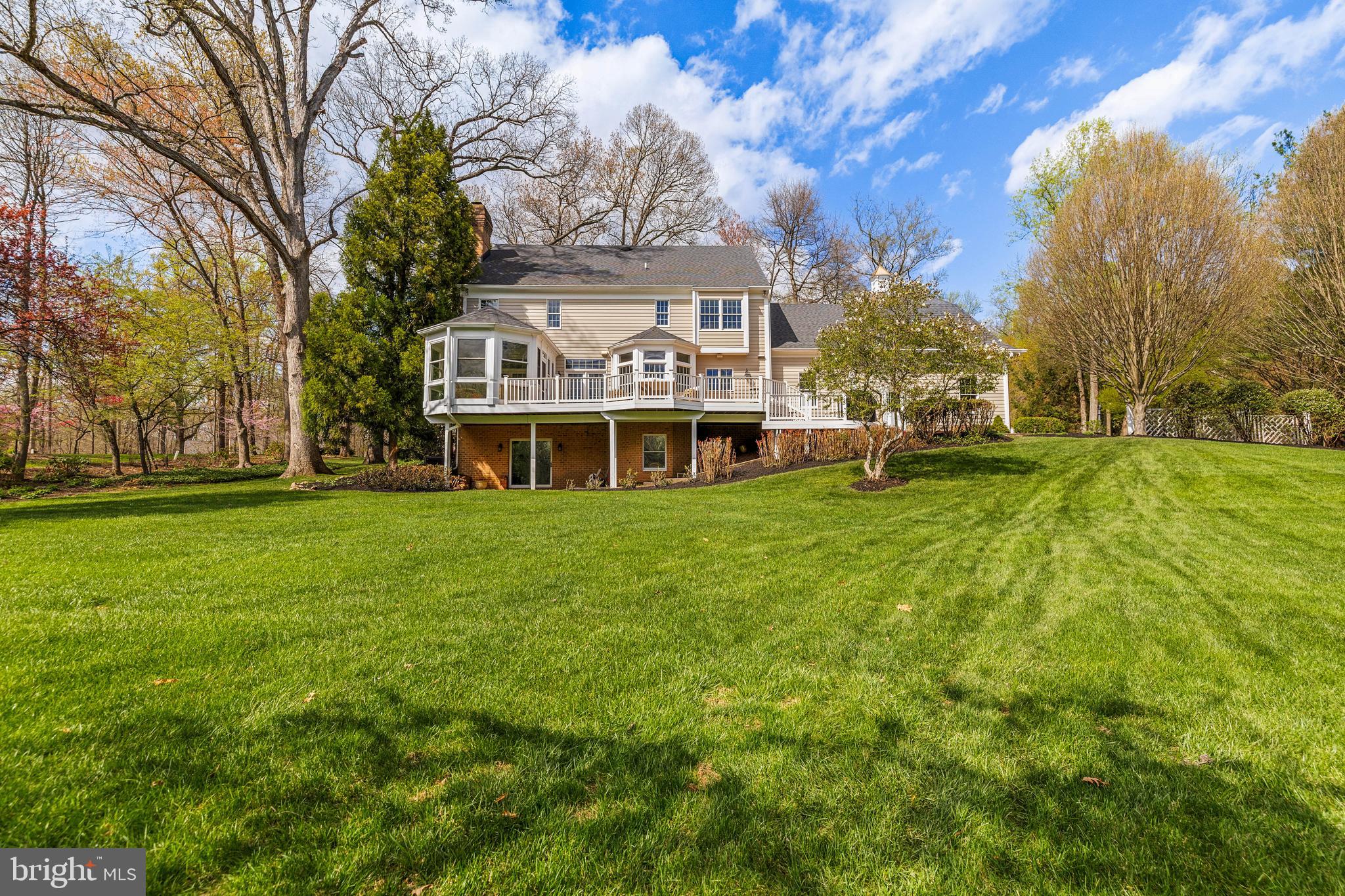 29 SPRINGHILL FARM COURT