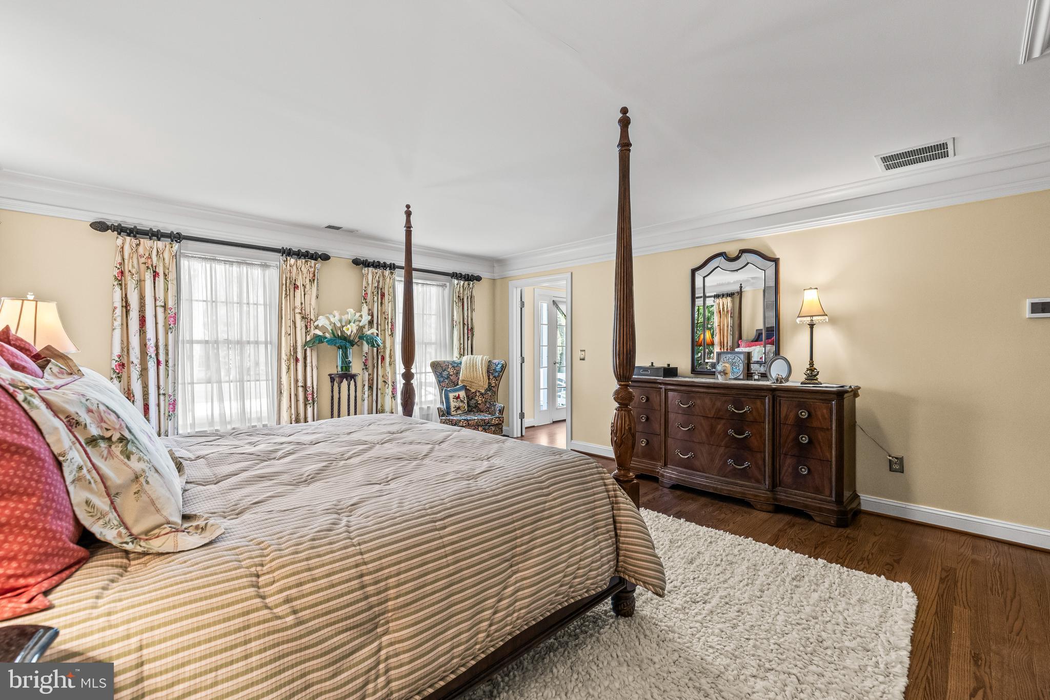 29 SPRINGHILL FARM COURT