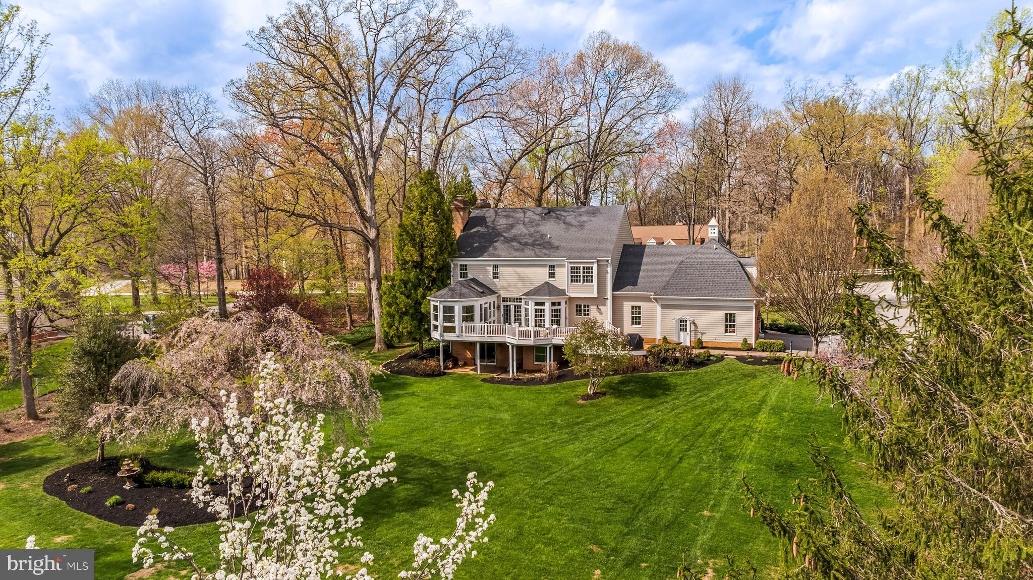 29 SPRINGHILL FARM COURT