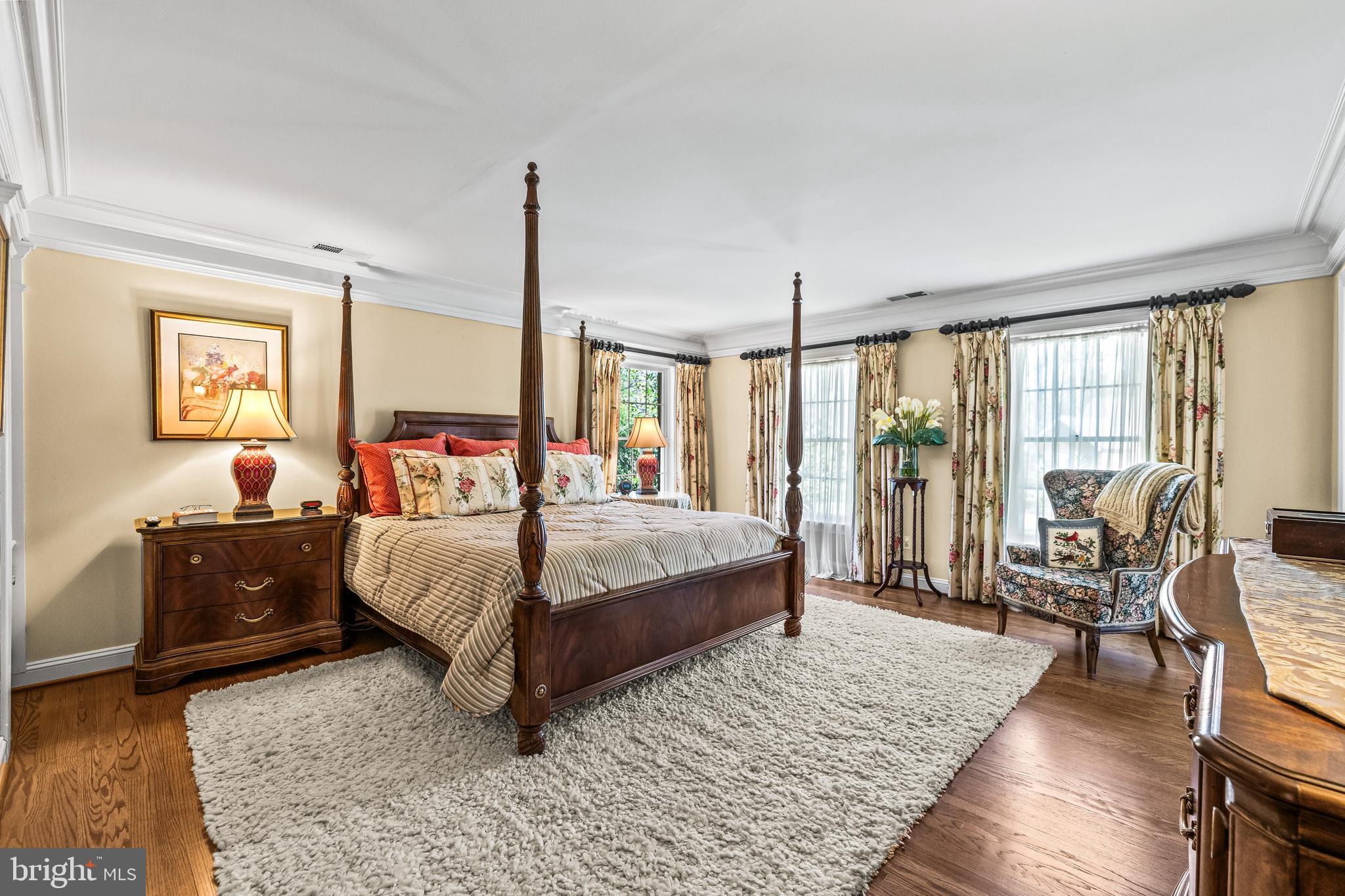 29 SPRINGHILL FARM COURT