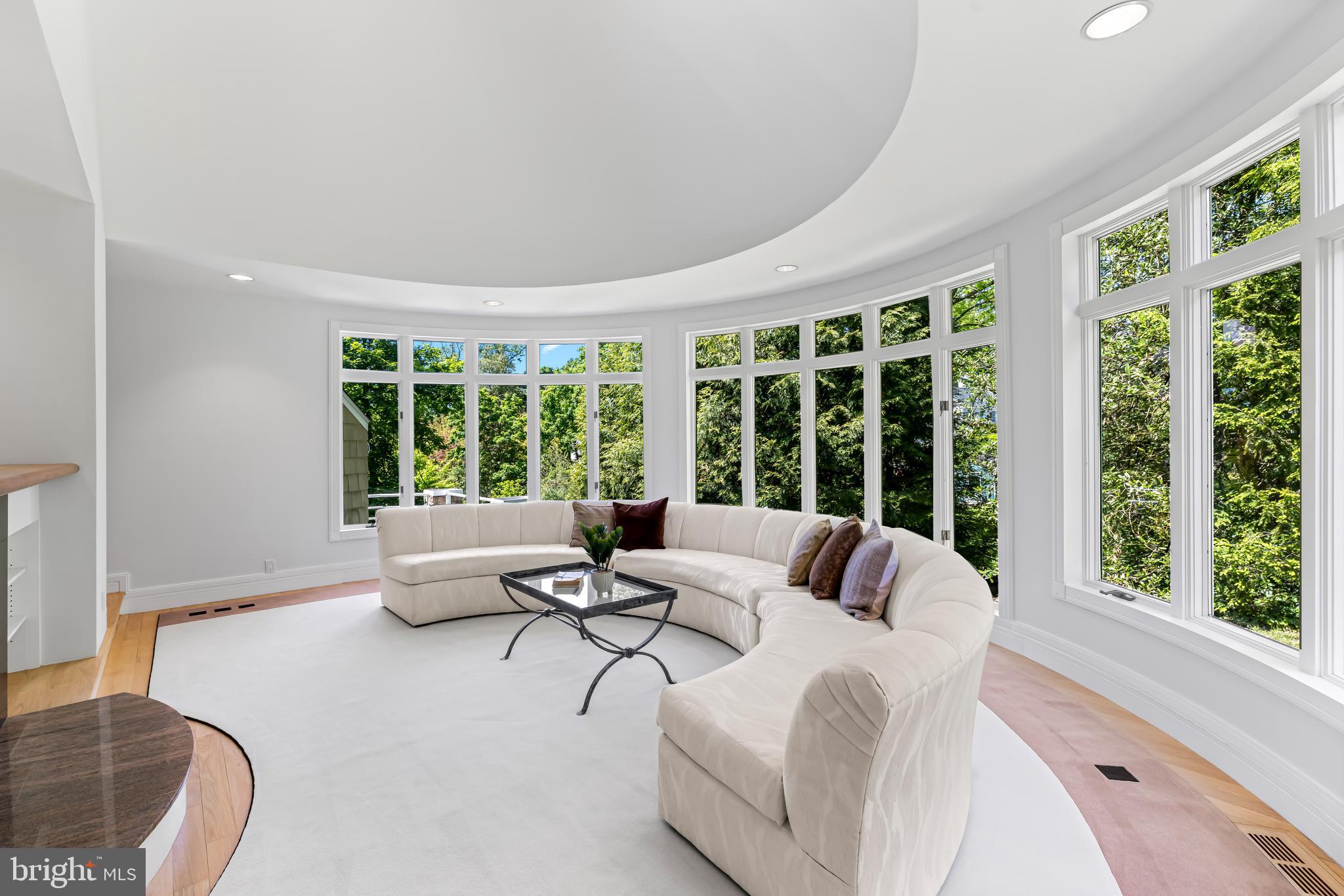 1216 BERWICK ROAD