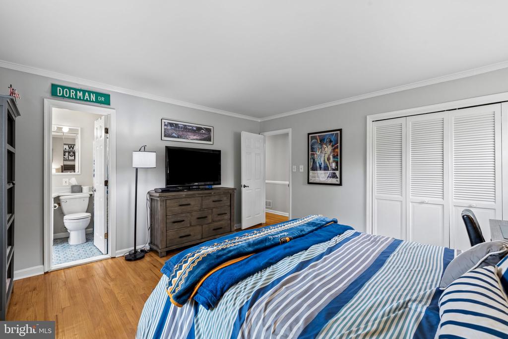 13608 ROYAL CREST ROAD