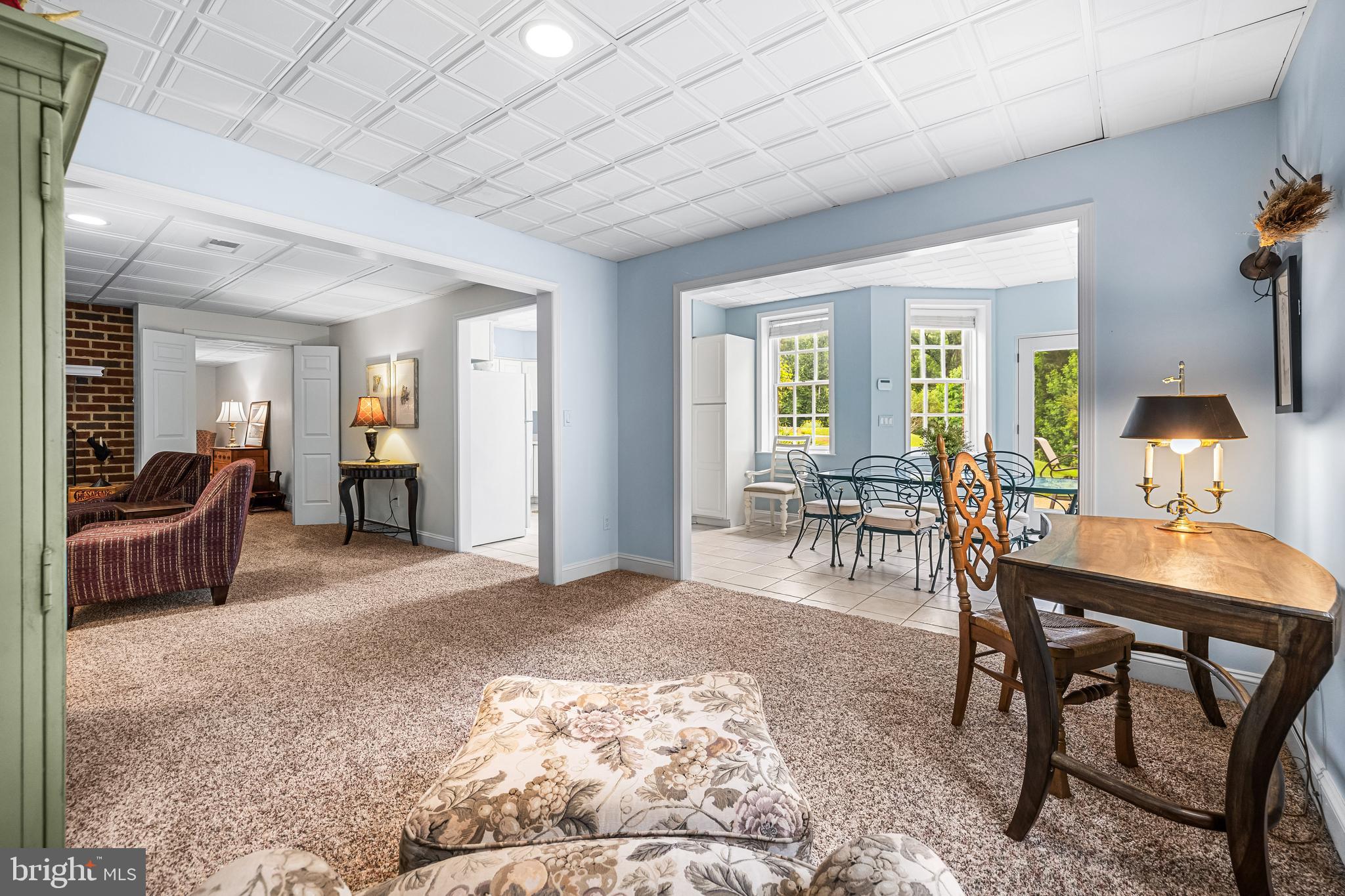 11 SPRINGHILL FARM COURT