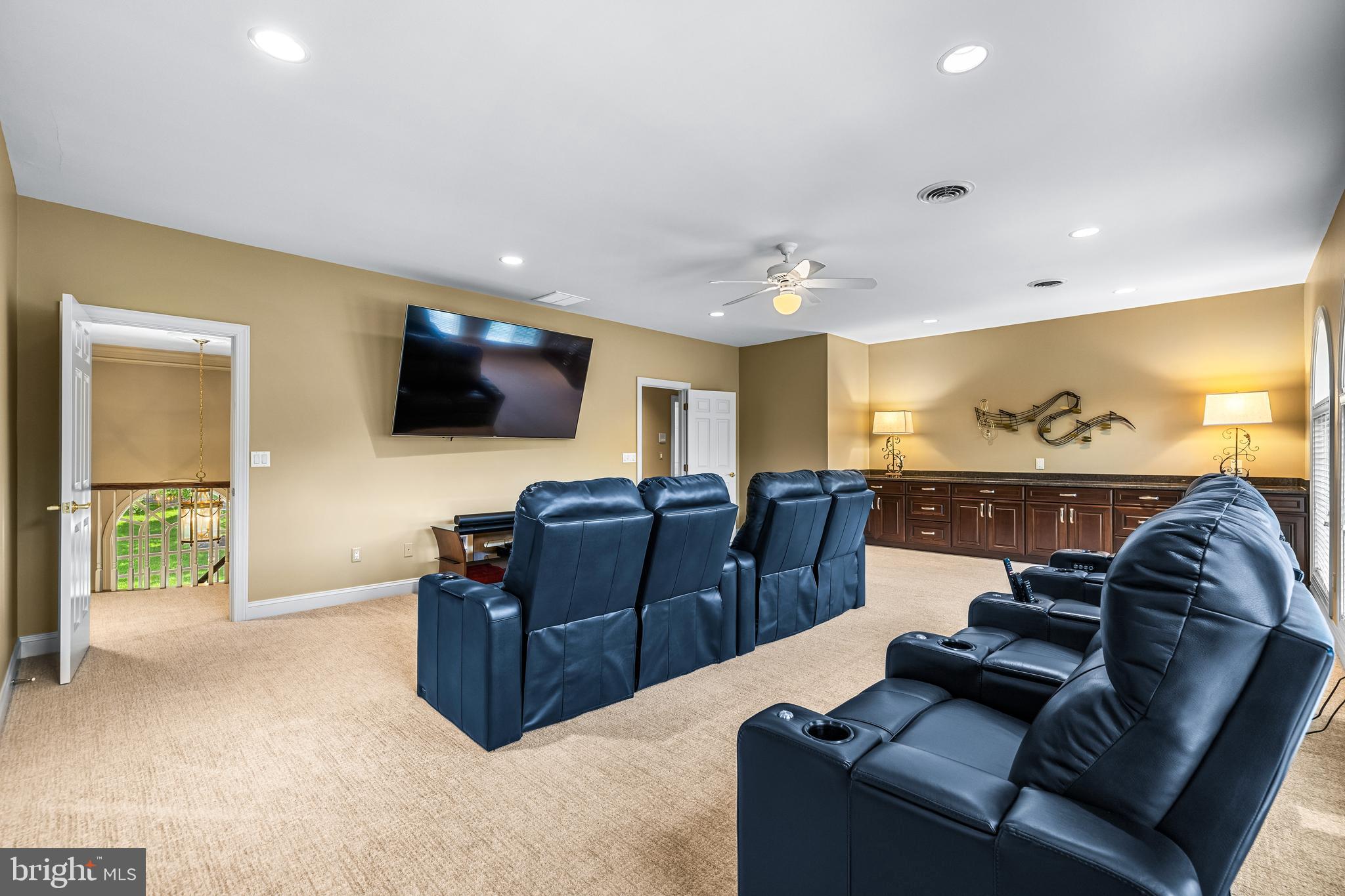 11 SPRINGHILL FARM COURT