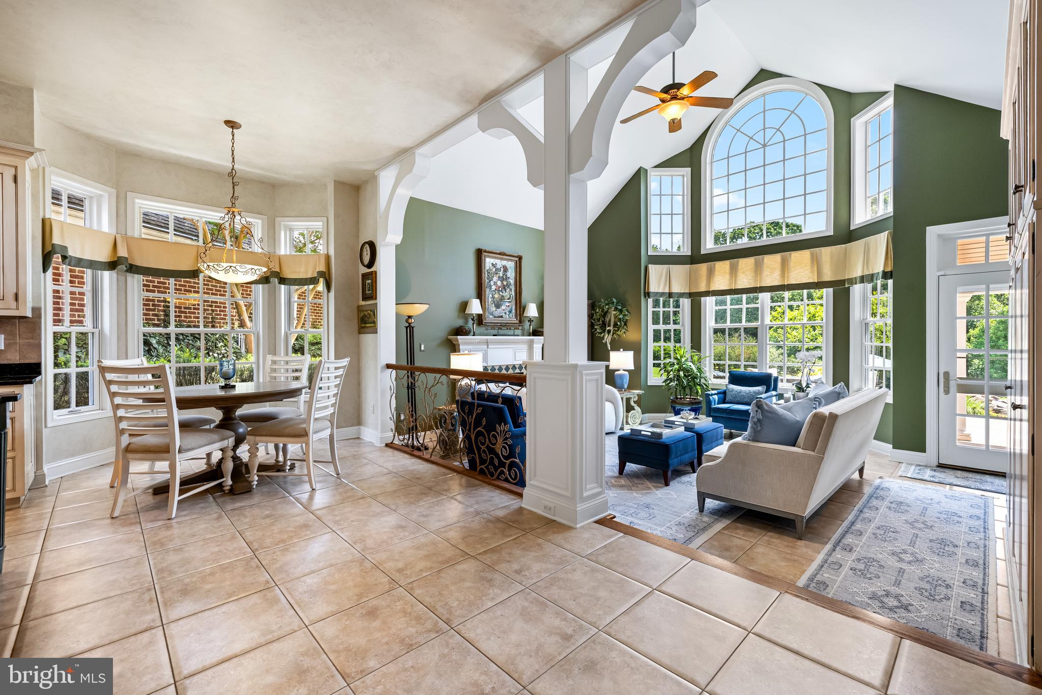 11 SPRINGHILL FARM COURT