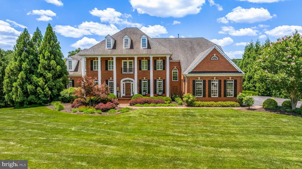 1005 COACHFORD COURT