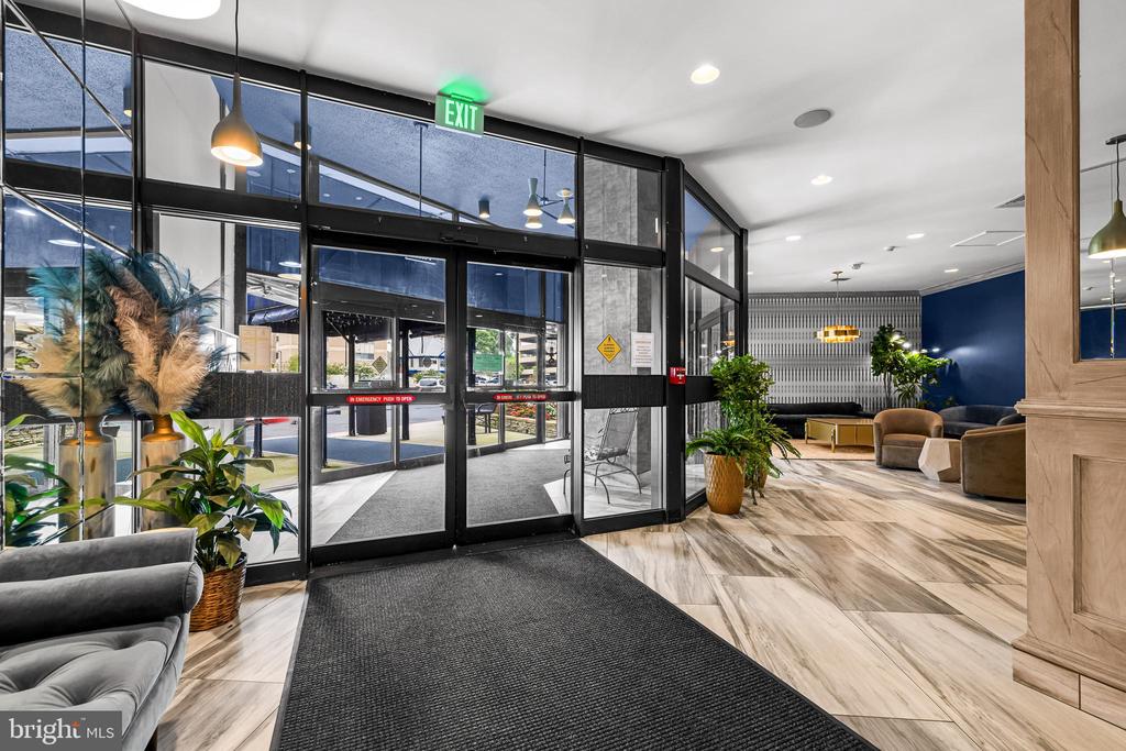 205 E JOPPA ROAD Unit: 1908