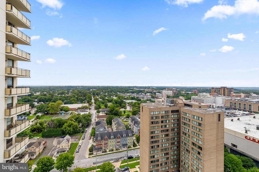 205 E JOPPA ROAD Unit: 1908