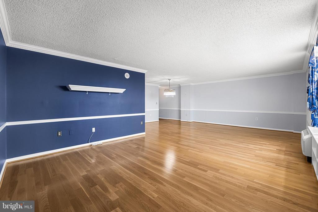 205 E JOPPA ROAD Unit: 1908