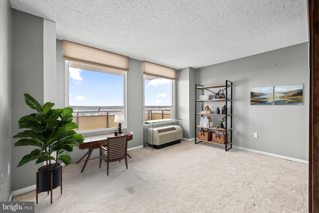 205 E JOPPA ROAD Unit: 1908
