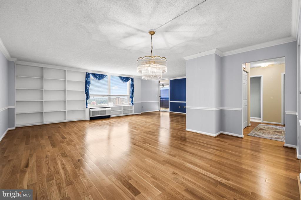 205 E JOPPA ROAD Unit: 1908