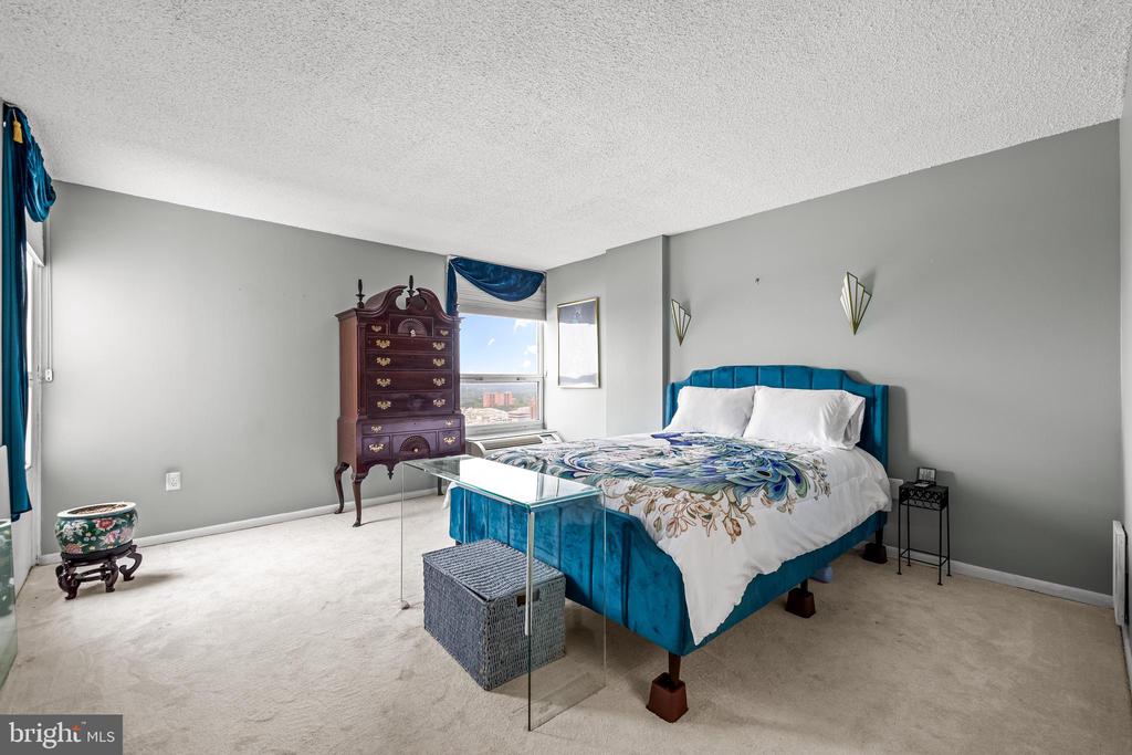 205 E JOPPA ROAD Unit: 1908