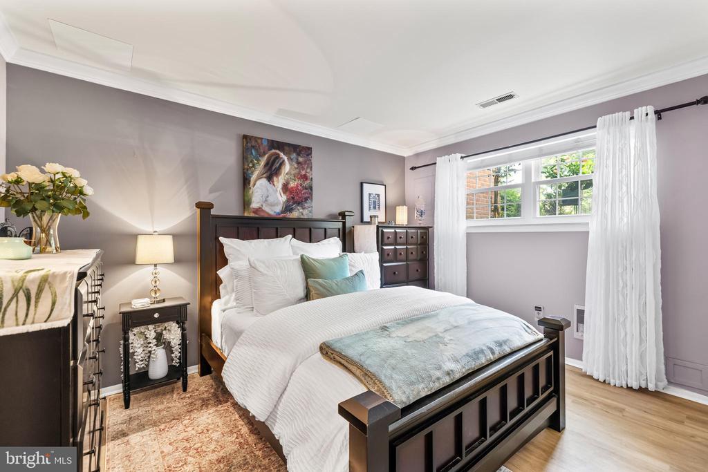 22 CROSS FALLS CIRCLE
