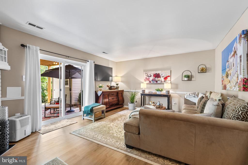 22 CROSS FALLS CIRCLE