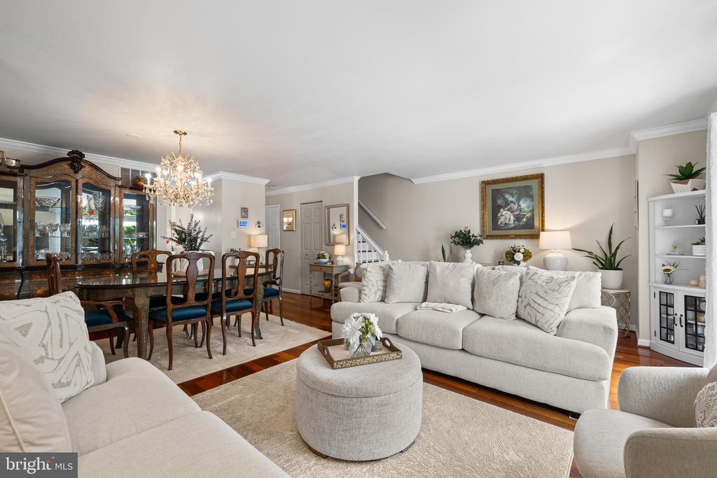 22 CROSS FALLS CIRCLE