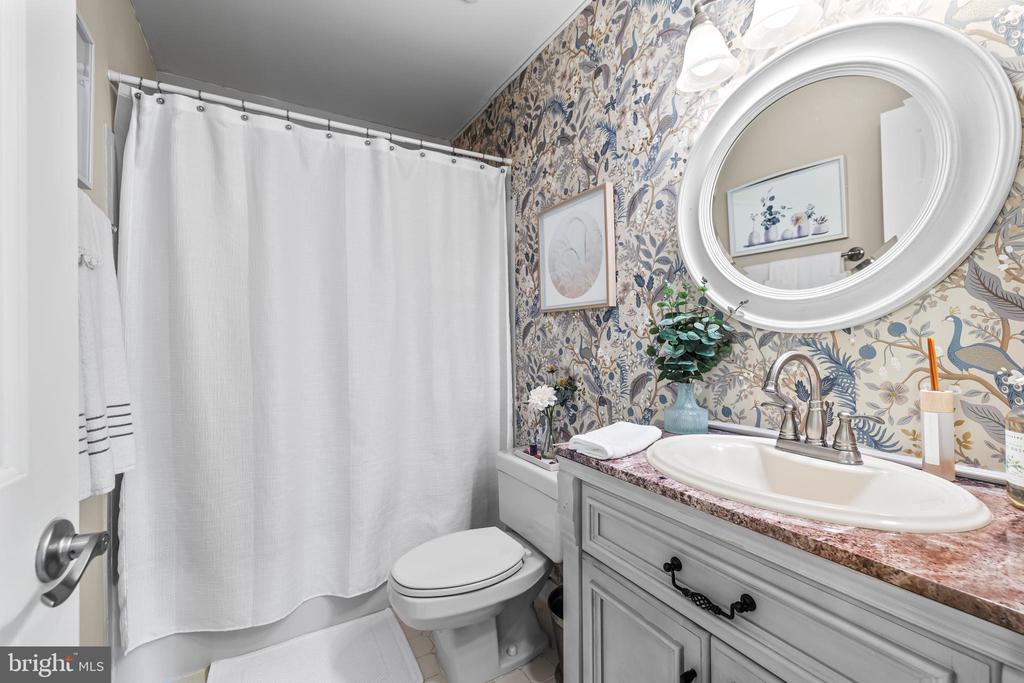 22 CROSS FALLS CIRCLE