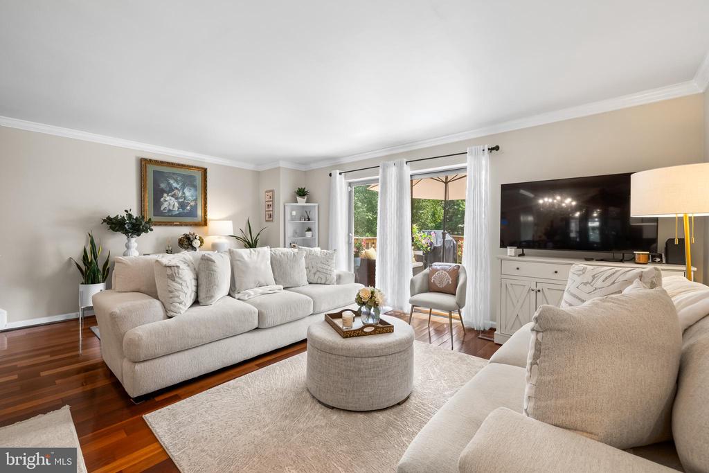 22 CROSS FALLS CIRCLE