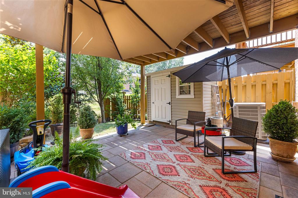 22 CROSS FALLS CIRCLE