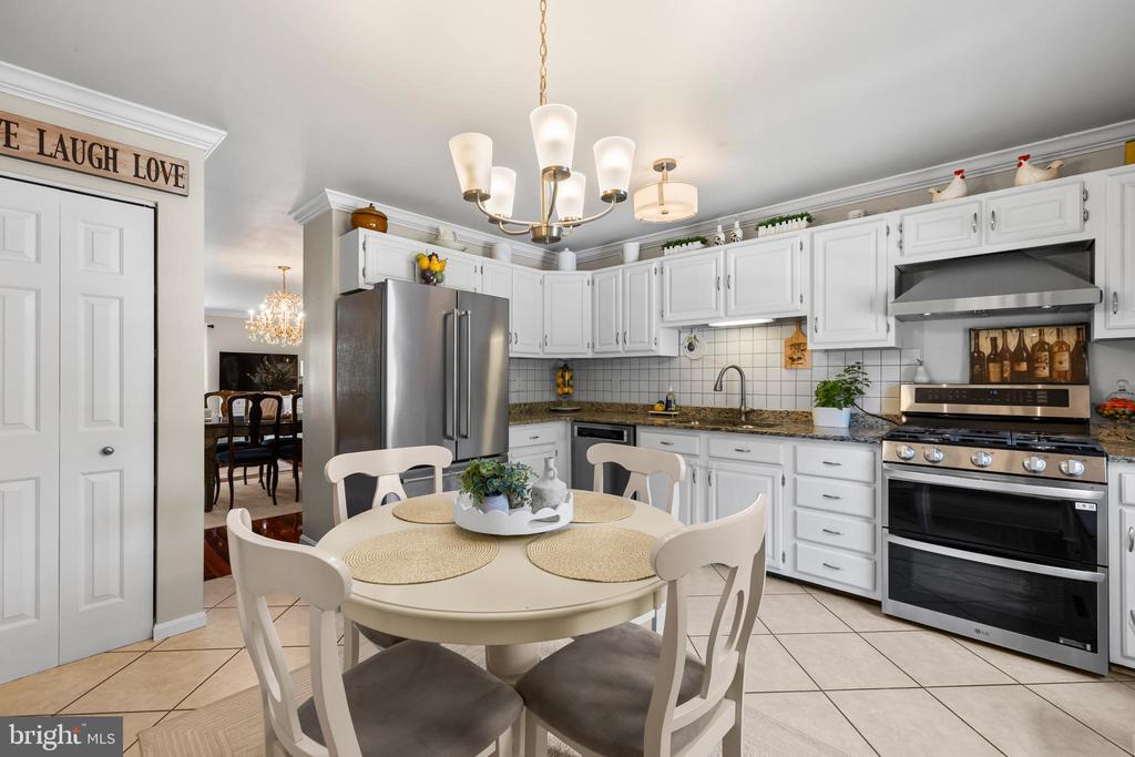 22 CROSS FALLS CIRCLE