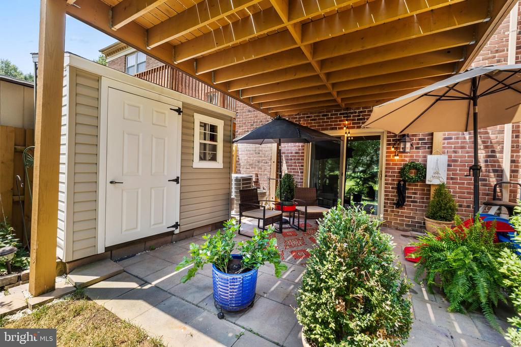 22 CROSS FALLS CIRCLE
