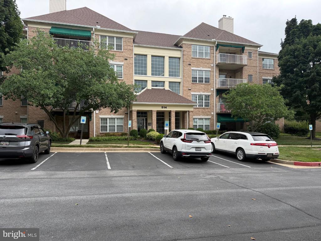 514 LIMERICK CIRCLE Unit: 403