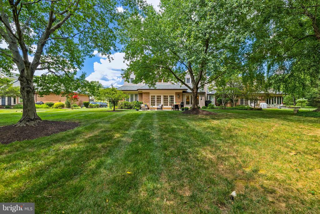 15 FIELDSPRING COURT