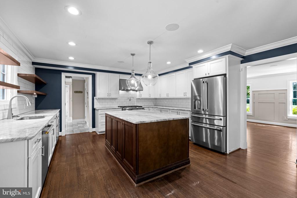 13311 FALLS ROAD