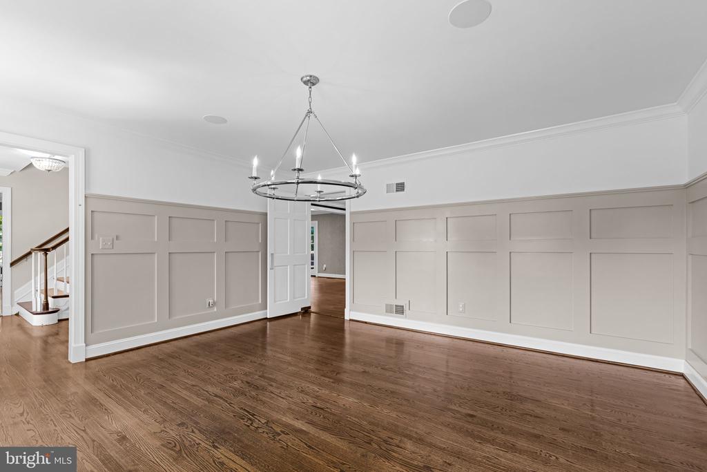 13311 FALLS ROAD