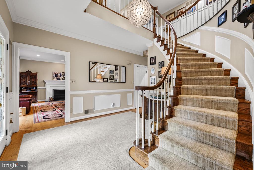 14205 GREENCROFT LANE