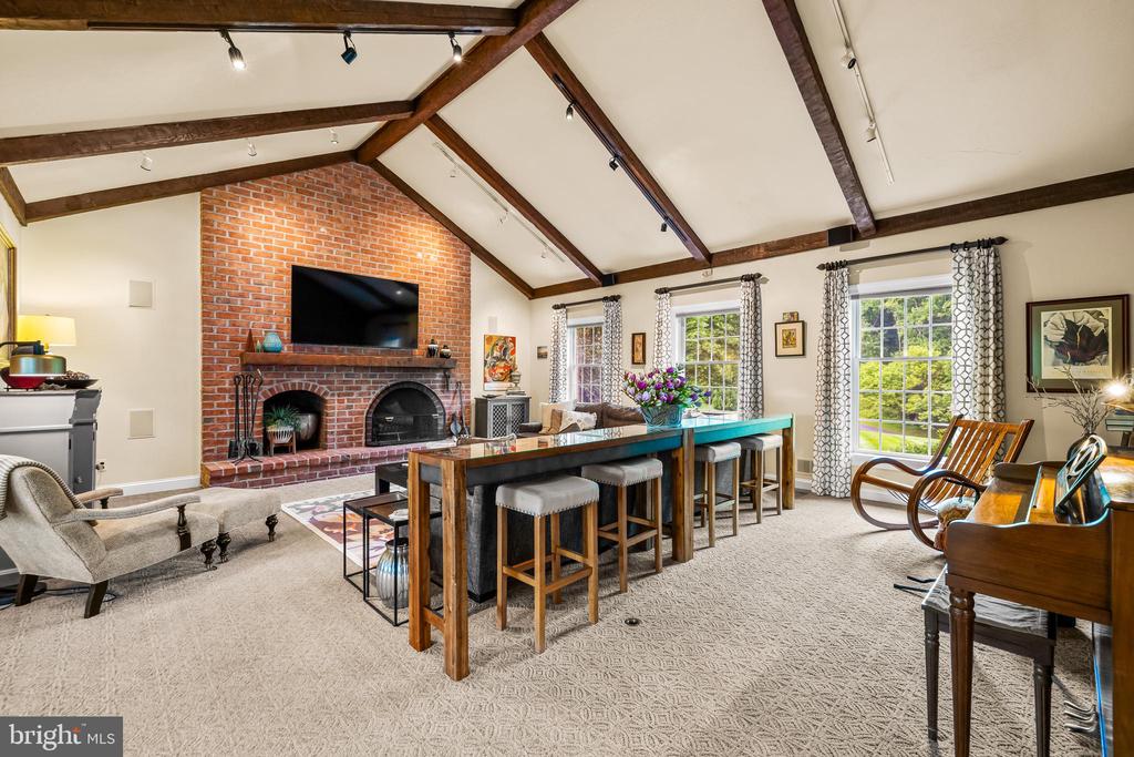 14205 GREENCROFT LANE