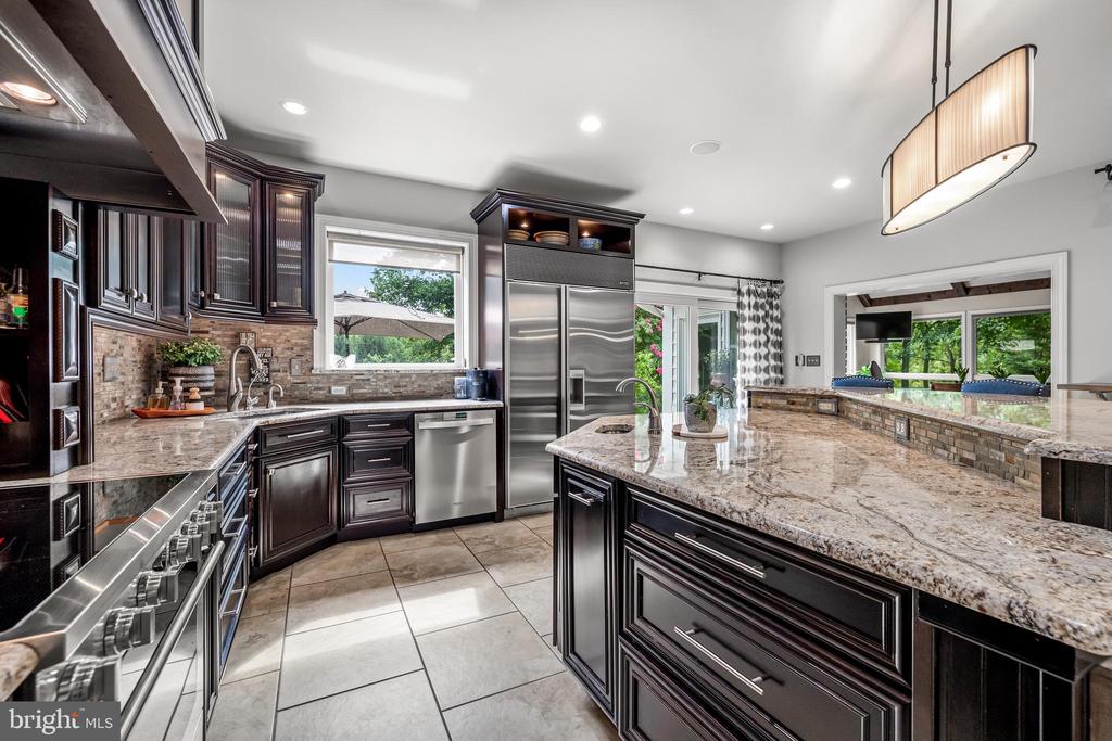 14205 GREENCROFT LANE