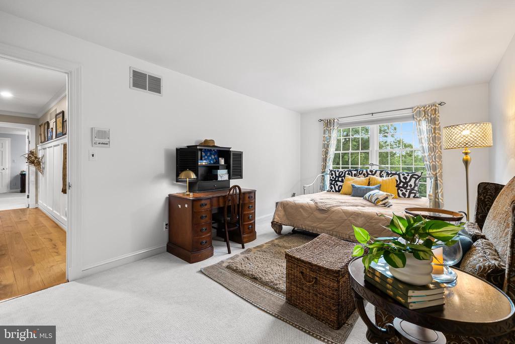 14205 GREENCROFT LANE