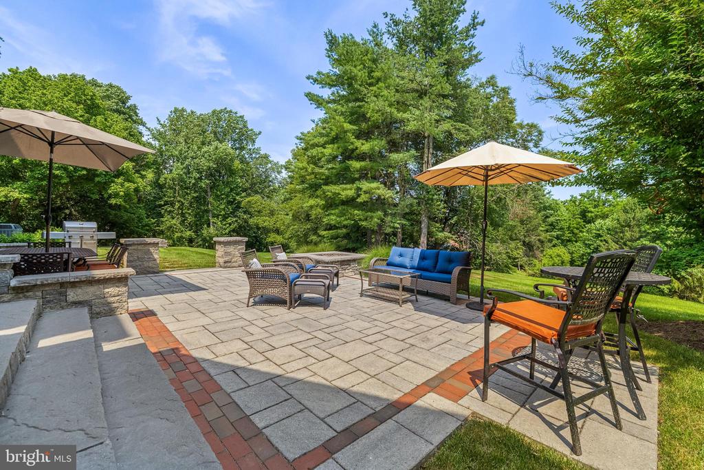 14205 GREENCROFT LANE
