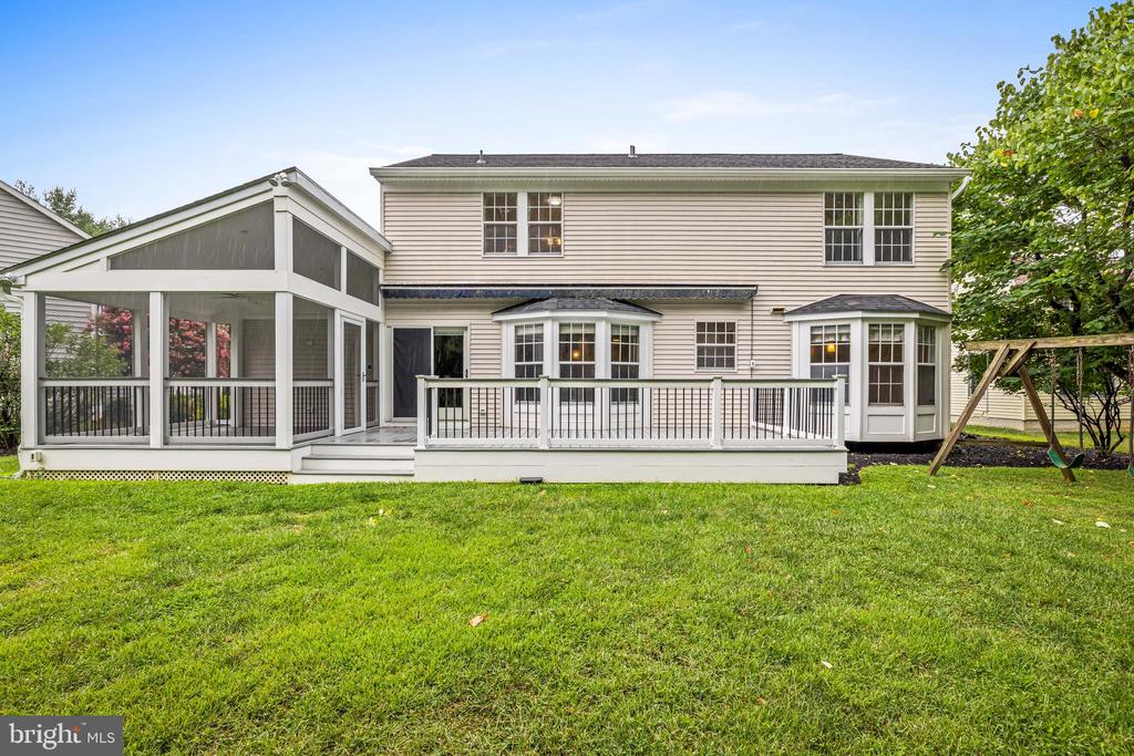 1210 MAPLE LEAF COURT