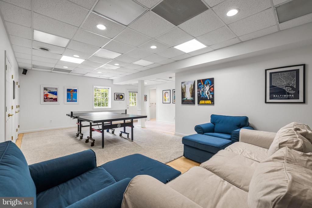 1506 PHOENIX ROAD W