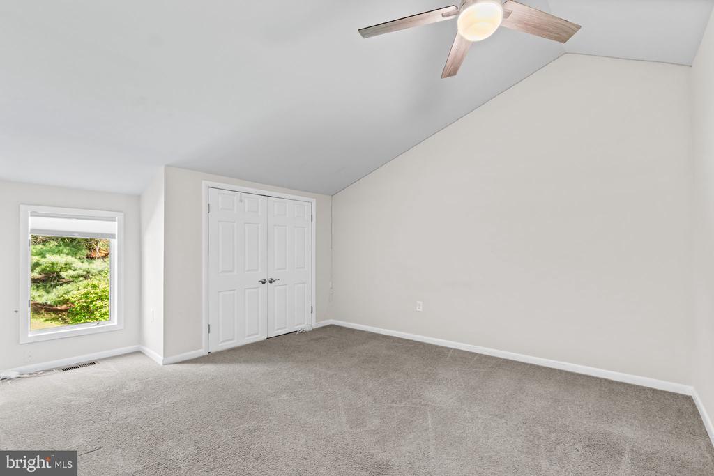 4 TURNER WOOD COURT