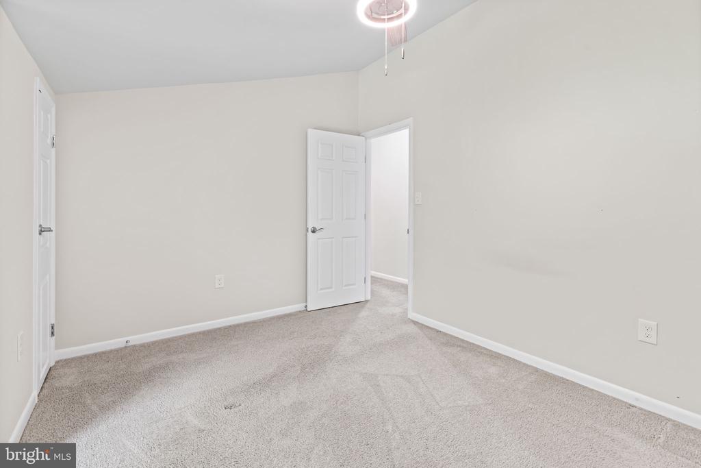 4 TURNER WOOD COURT