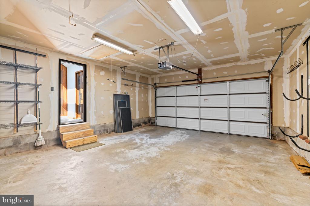 4 TURNER WOOD COURT