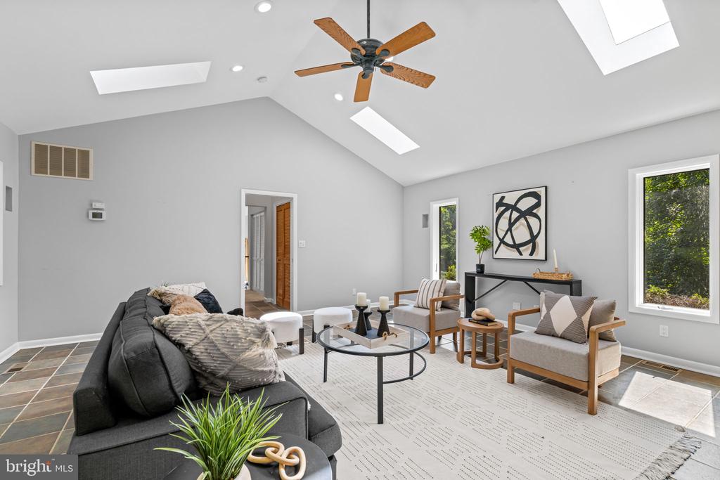 4 TURNER WOOD COURT