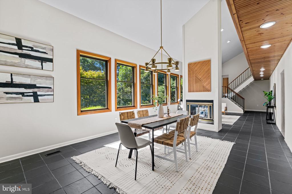 4 TURNER WOOD COURT