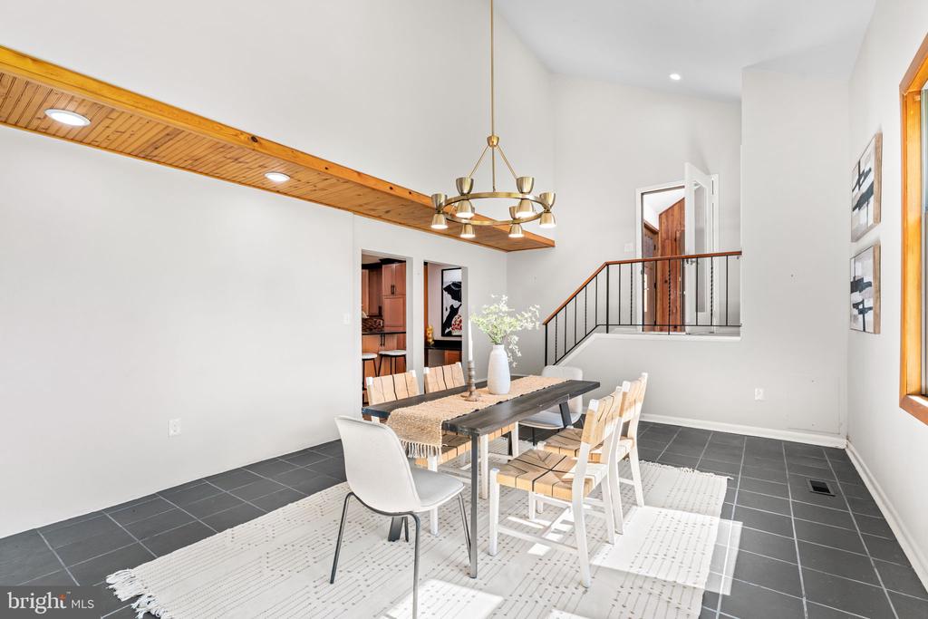 4 TURNER WOOD COURT