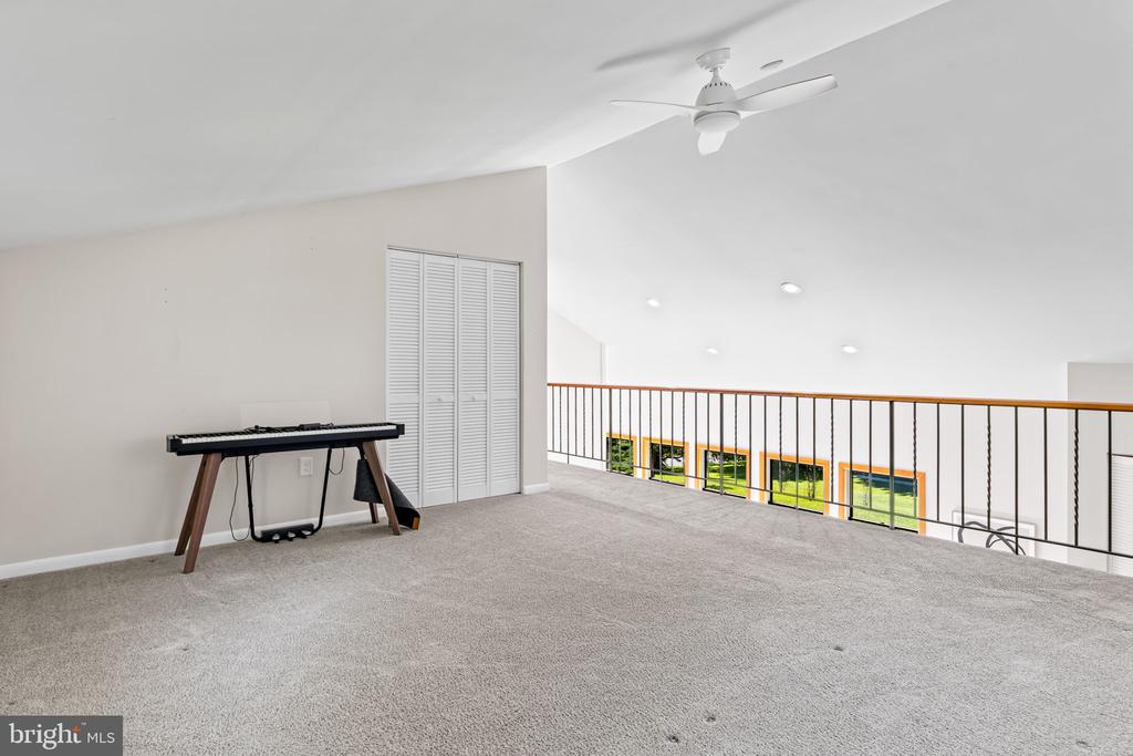 4 TURNER WOOD COURT