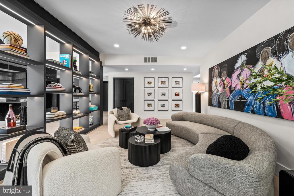 3602 BARBERRY COURT