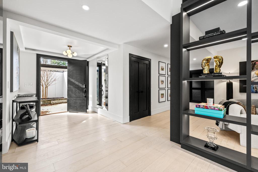 3602 BARBERRY COURT