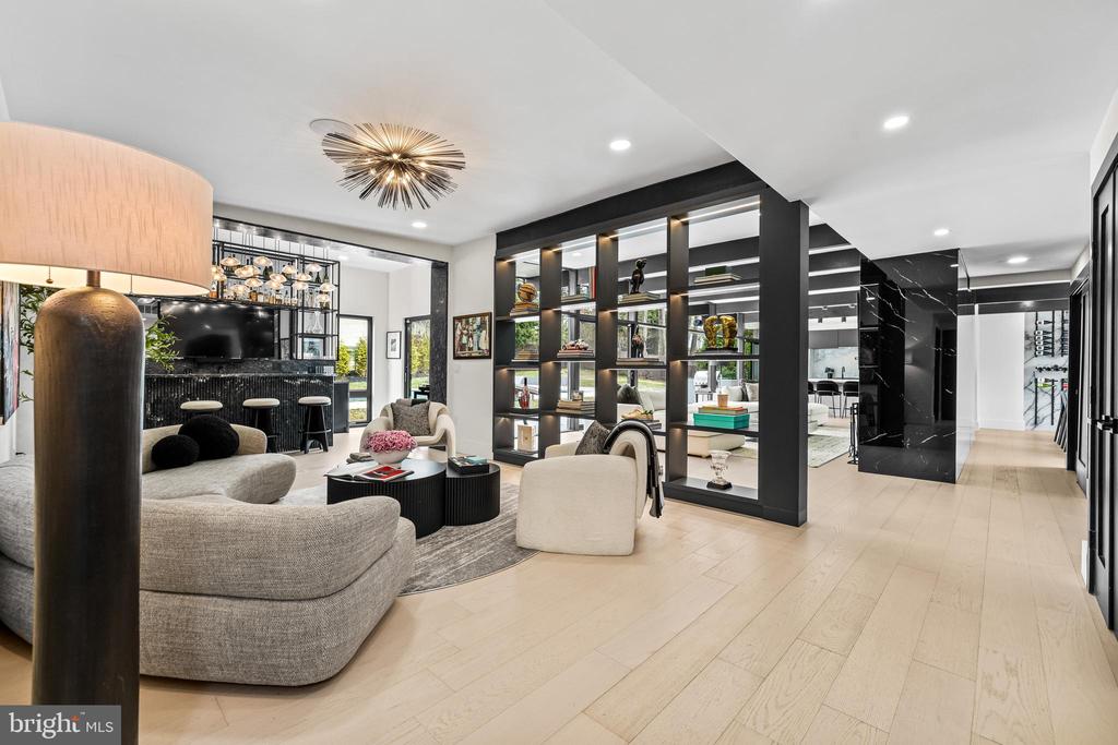 3602 BARBERRY COURT
